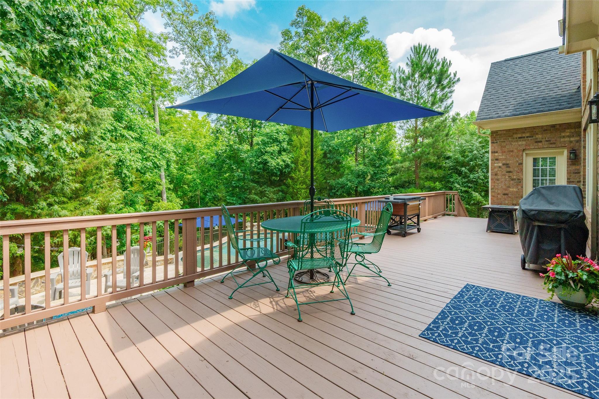 Lake Shore - Residential