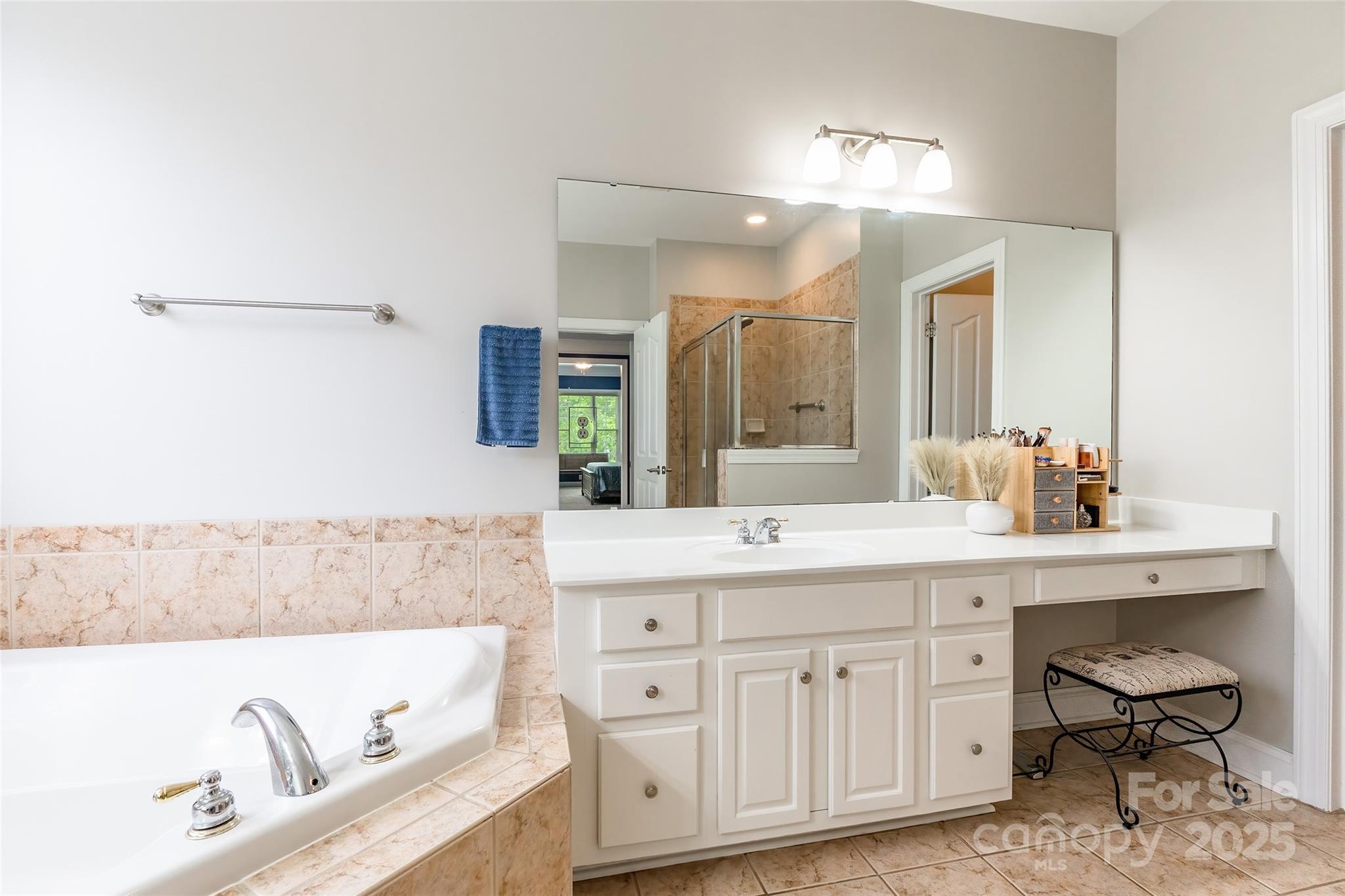 Lake Shore - Residential