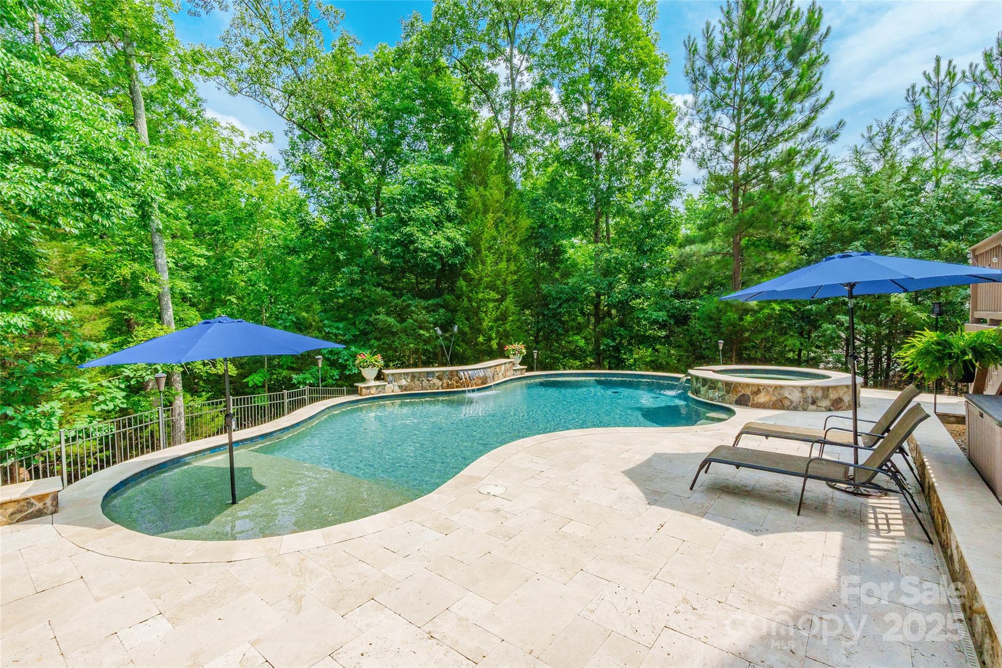 Lake Shore - Residential