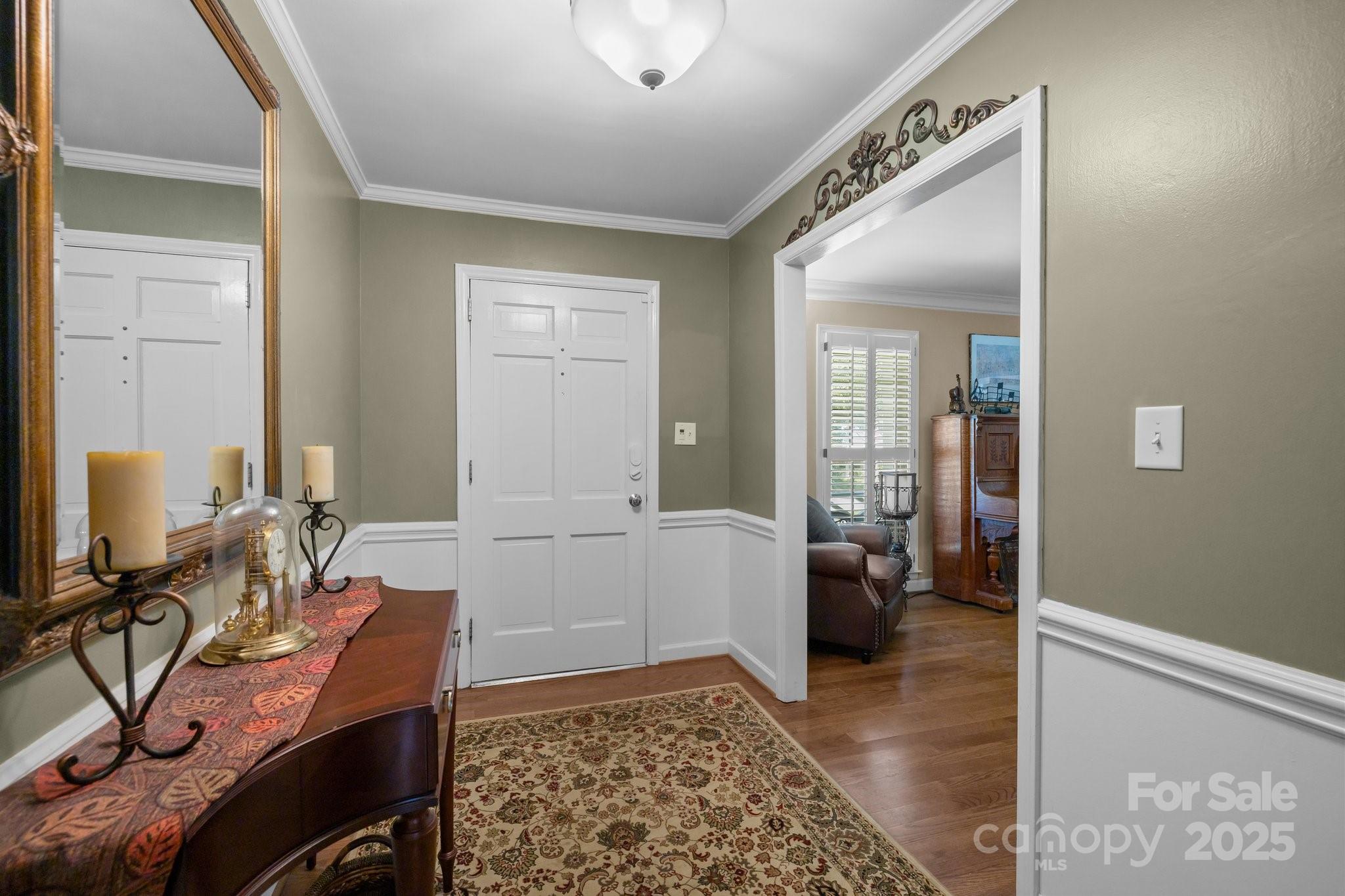 5006 Crooked Oak Lane