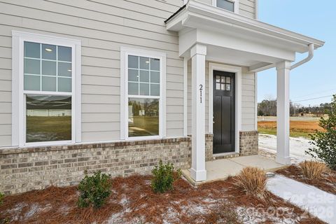 201 Vanguard Lane 13 Cramerton NC 28032