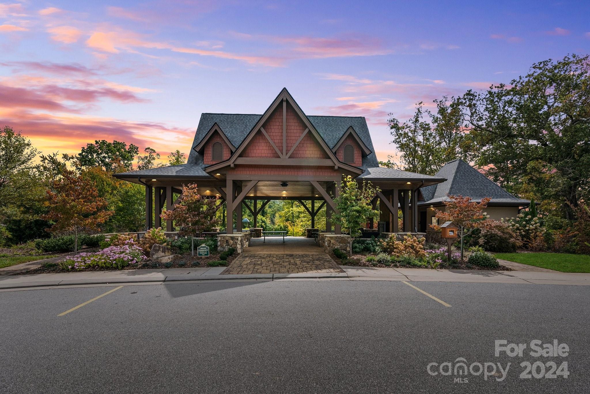 Thoms Estate - Residential