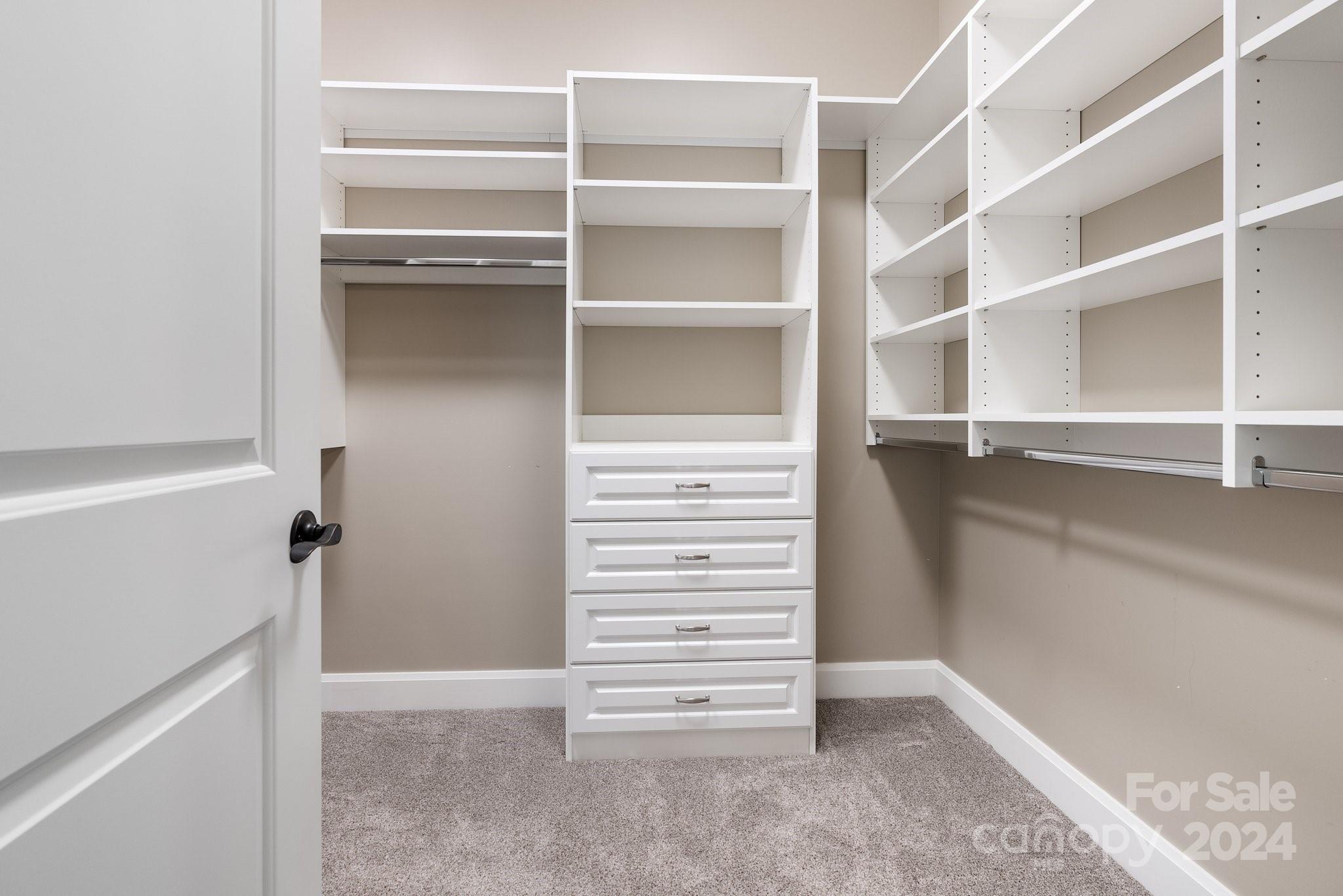 Thoms Estate - Residential