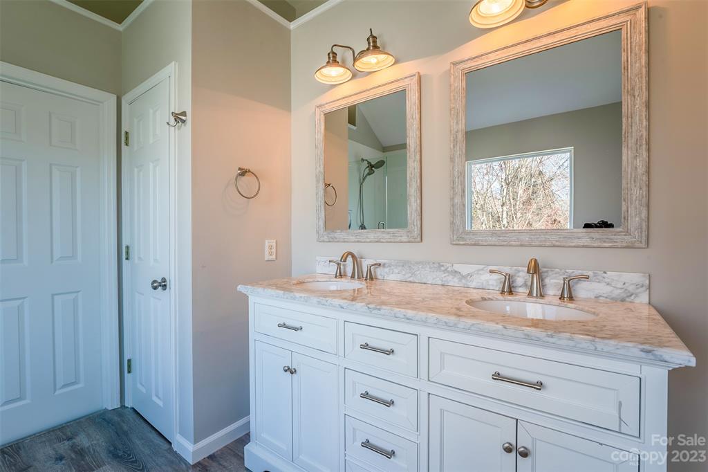 Knightsbridge - Residential