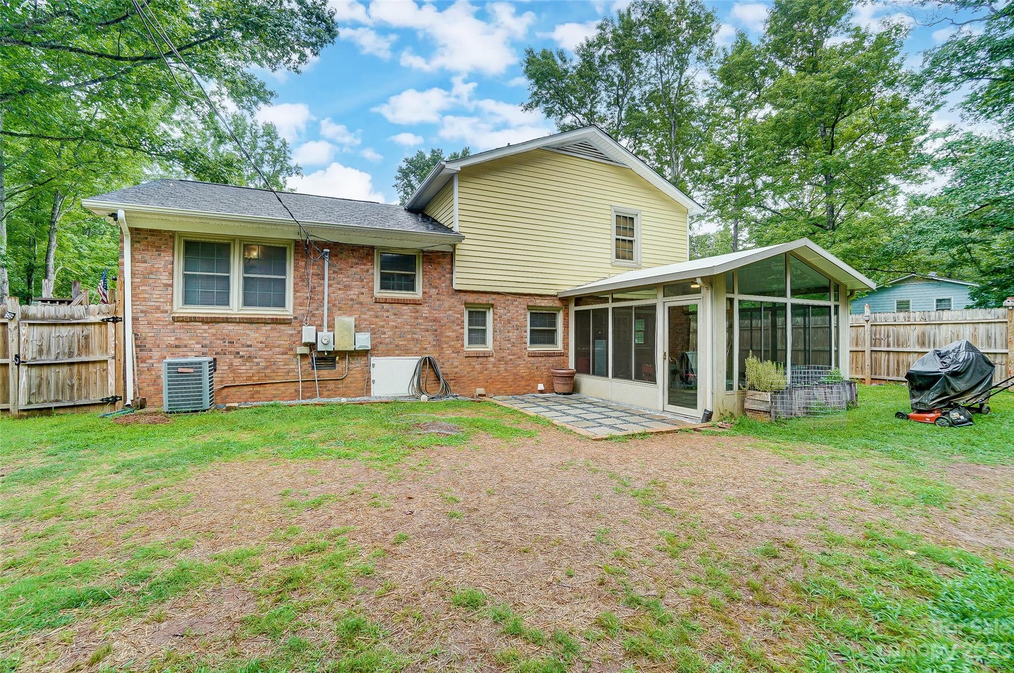 Hillcrest - Residential
