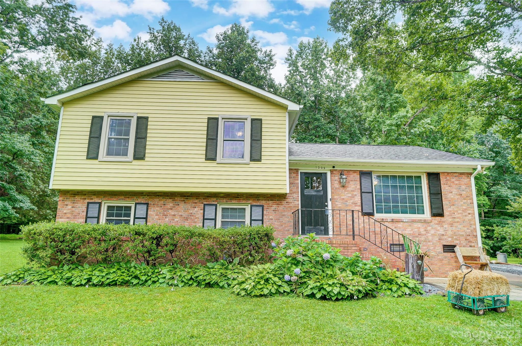 Hillcrest - Residential