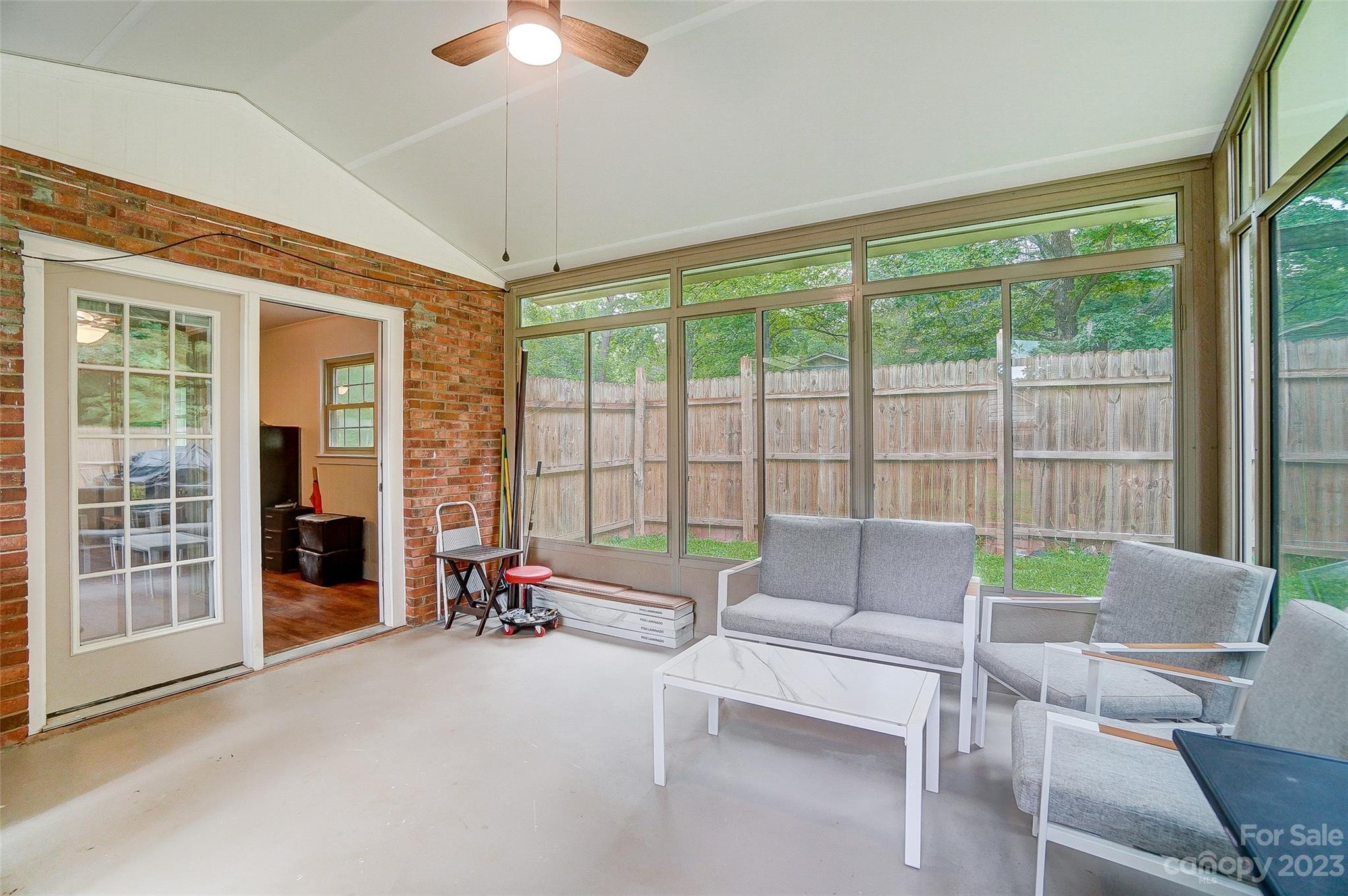 Hillcrest - Residential