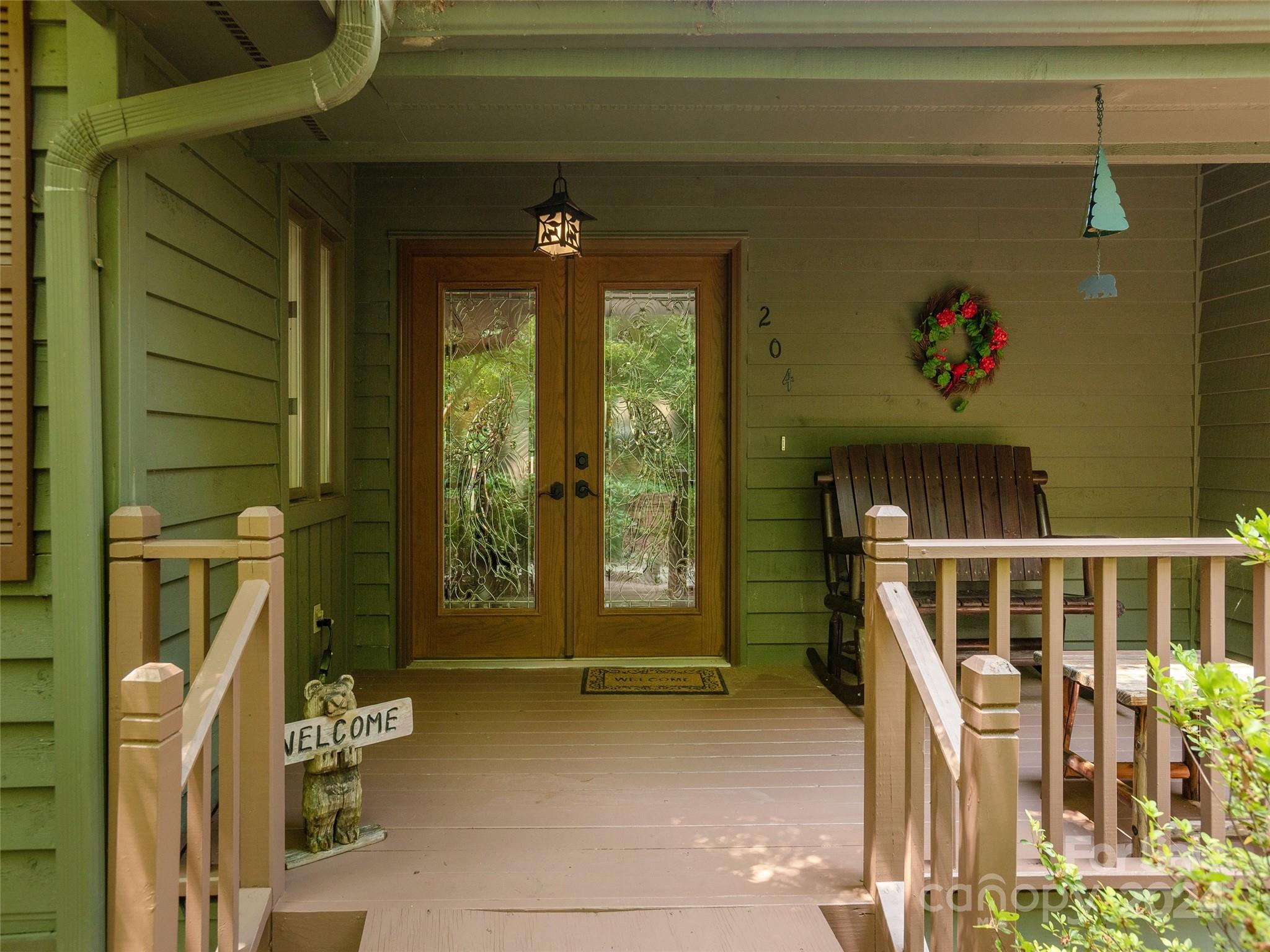 204 Greenleaf Drive