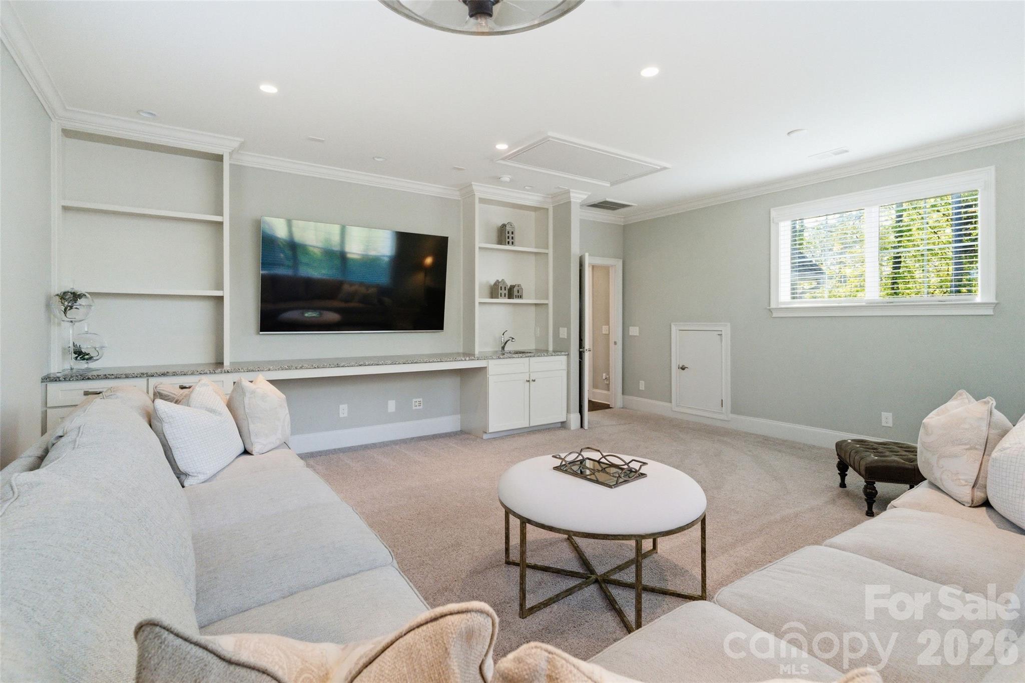 Riverchase Estates - Residential