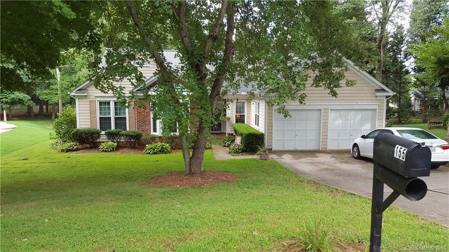 Great ranch home in waterfront community. Large kitchen with island. 3 bedrooms, 2 full baths, master bath has dual vanities. Large fenced yard with deck.