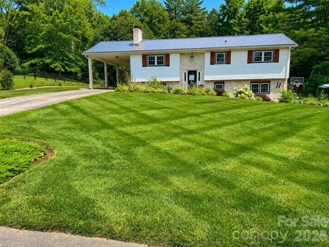 Photo of 4538 Diamond Street, Hudson, NC 28638 (MLS # 4402238)