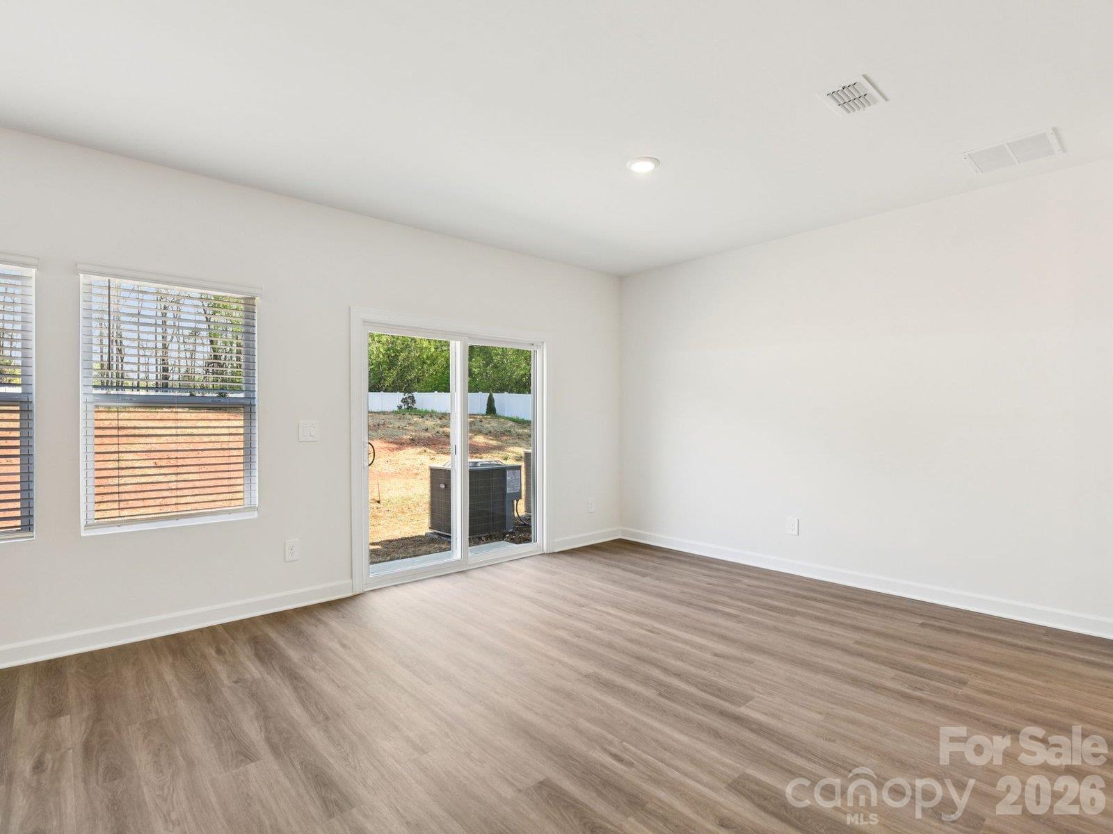 4207 Murk Lane