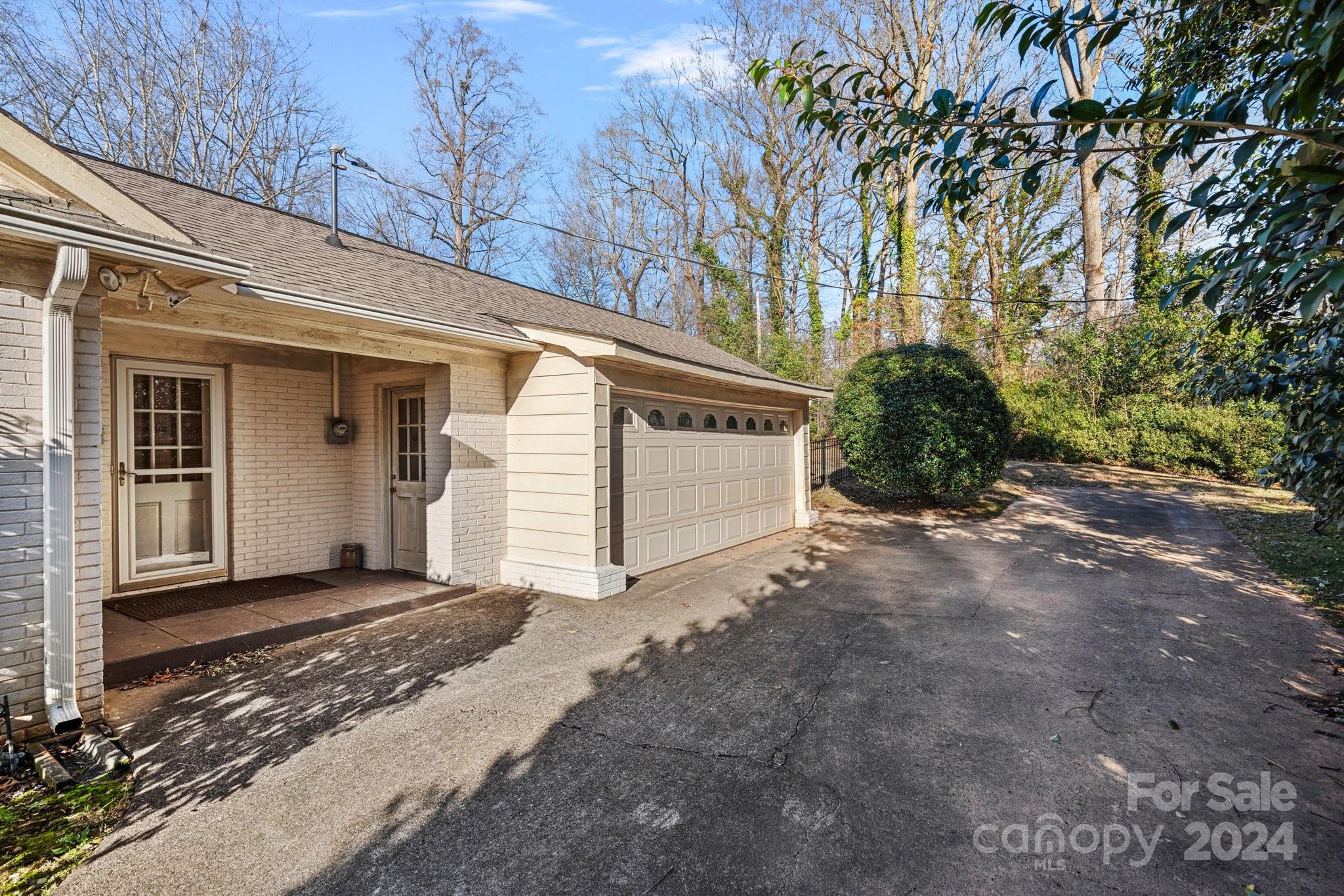 Lansdowne - Residential