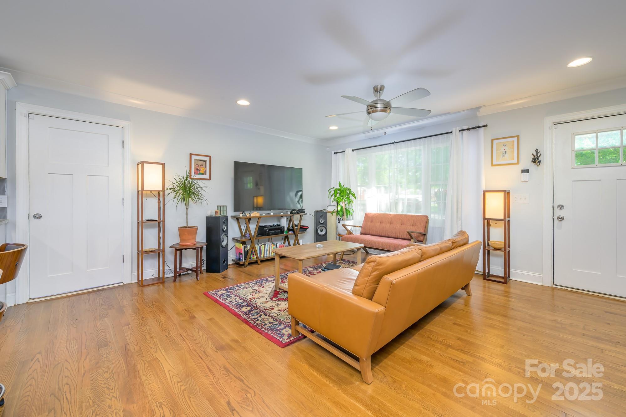 4838 Holbrook Drive