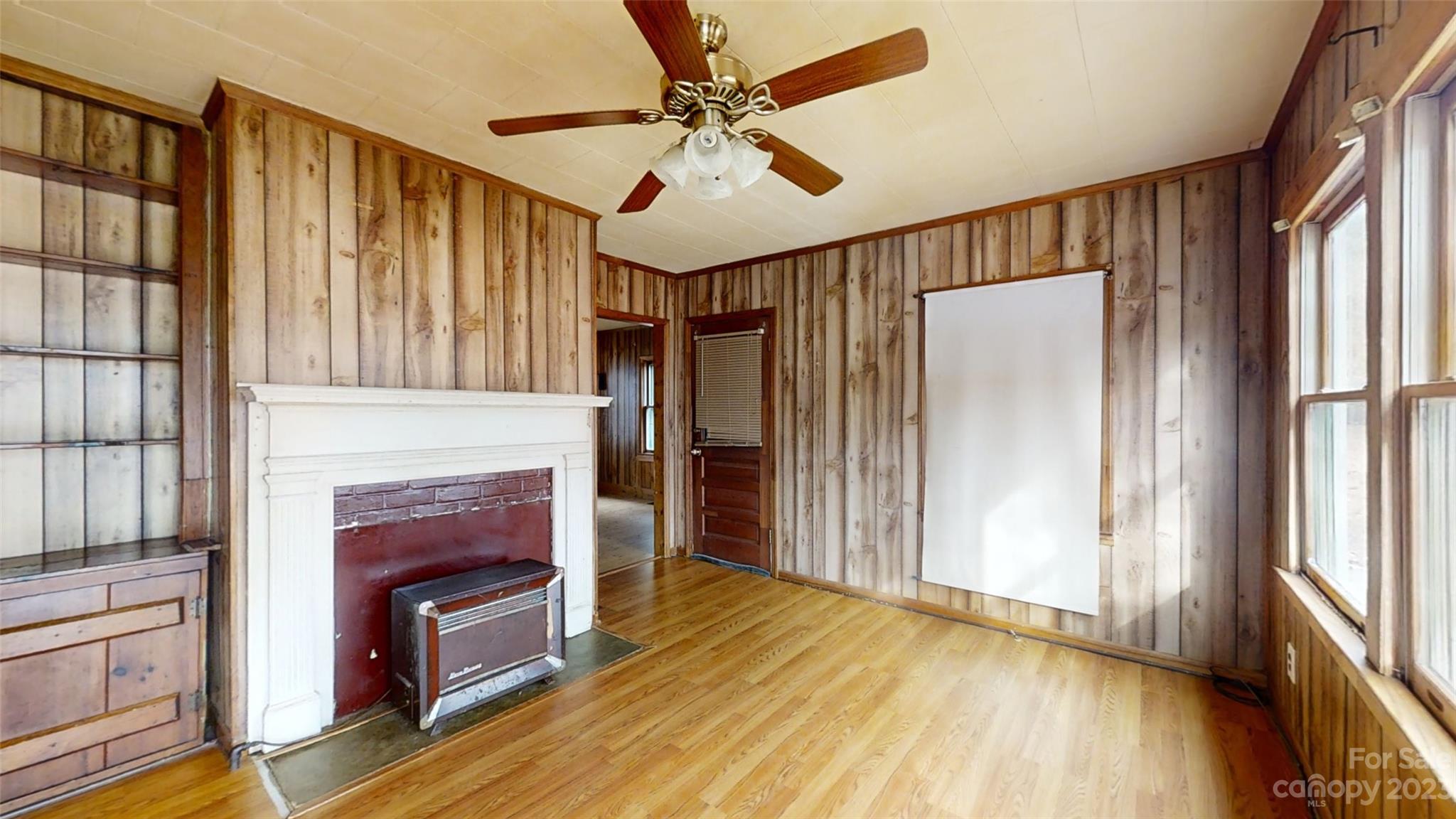 UNITY COMMUNITY - Residential