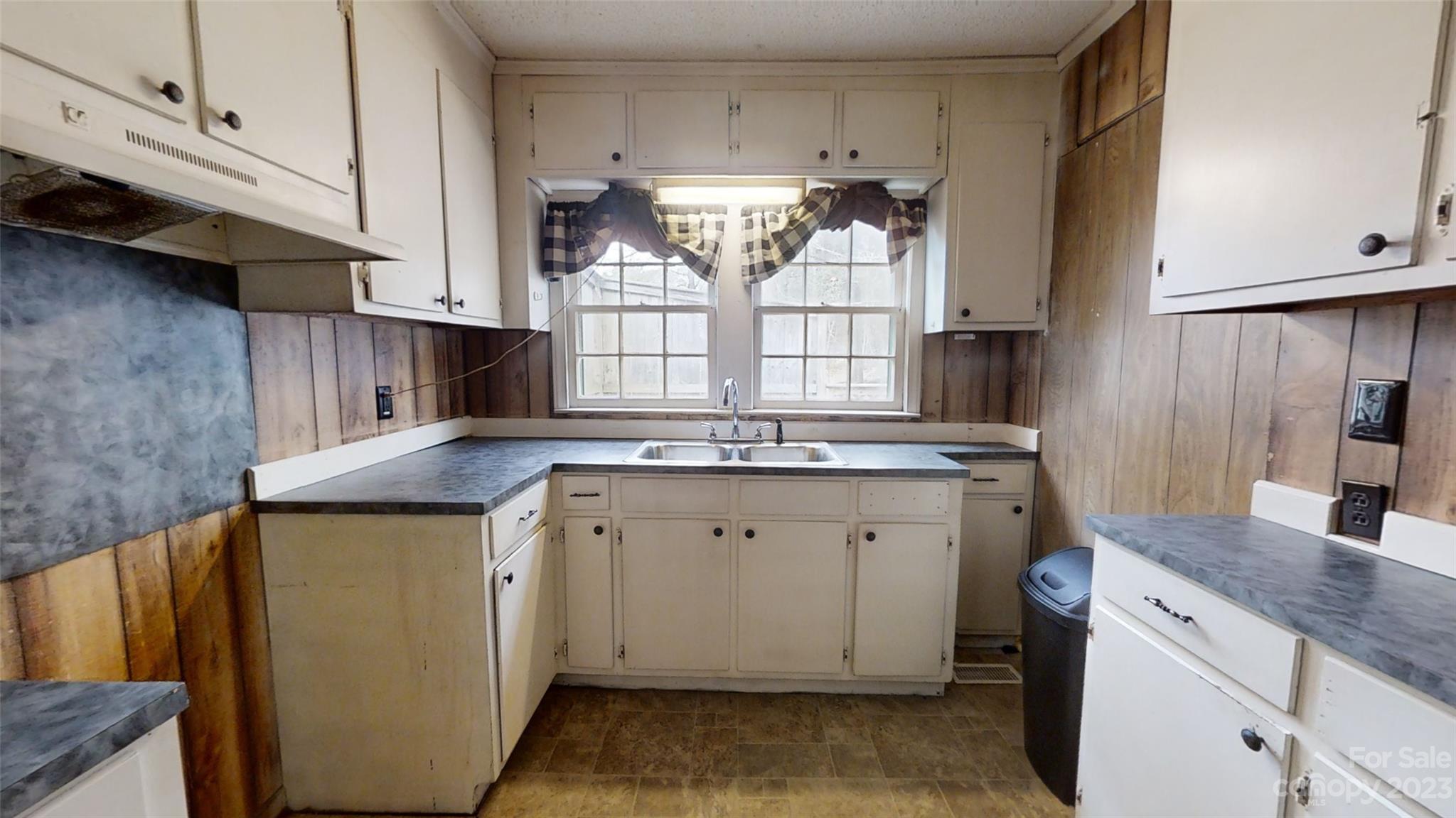 UNITY COMMUNITY - Residential