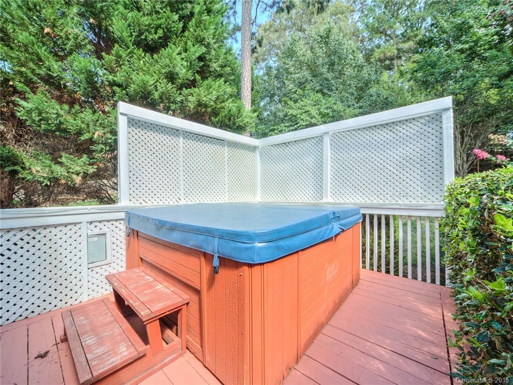 Wiltshire Manor - Residential