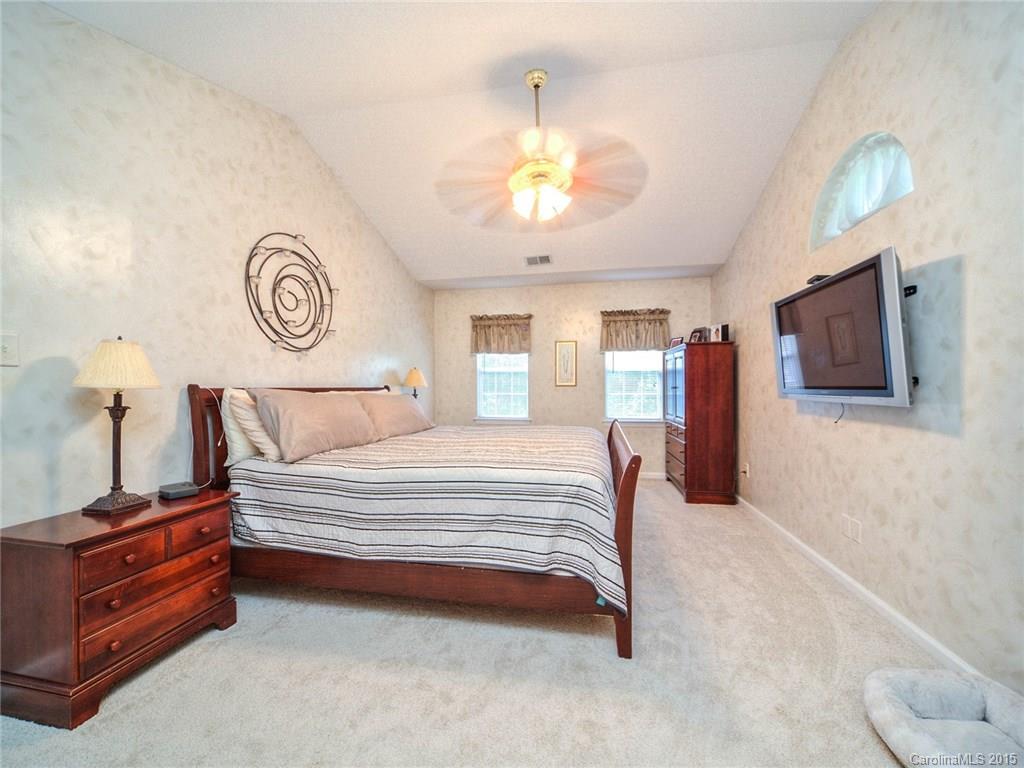 Wiltshire Manor - Residential