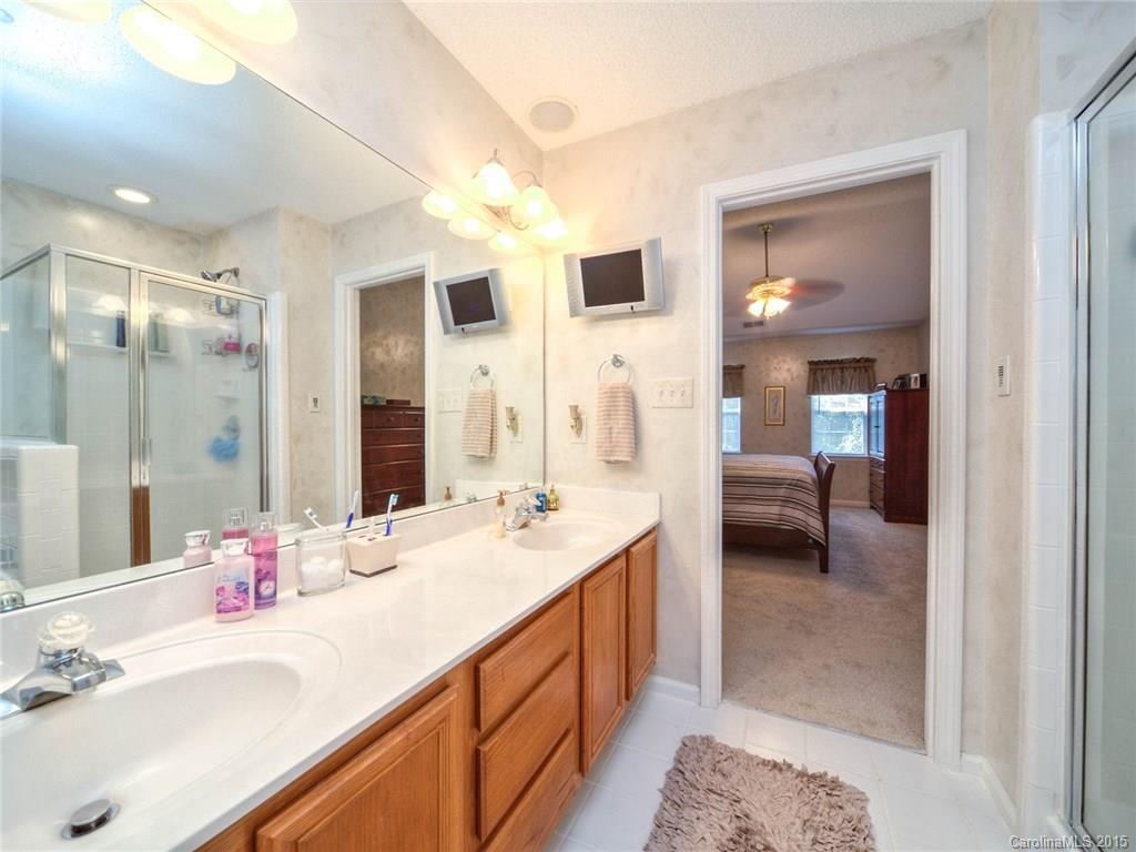 Wiltshire Manor - Residential