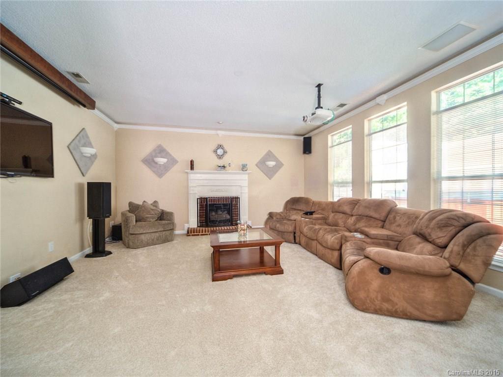 Wiltshire Manor - Residential