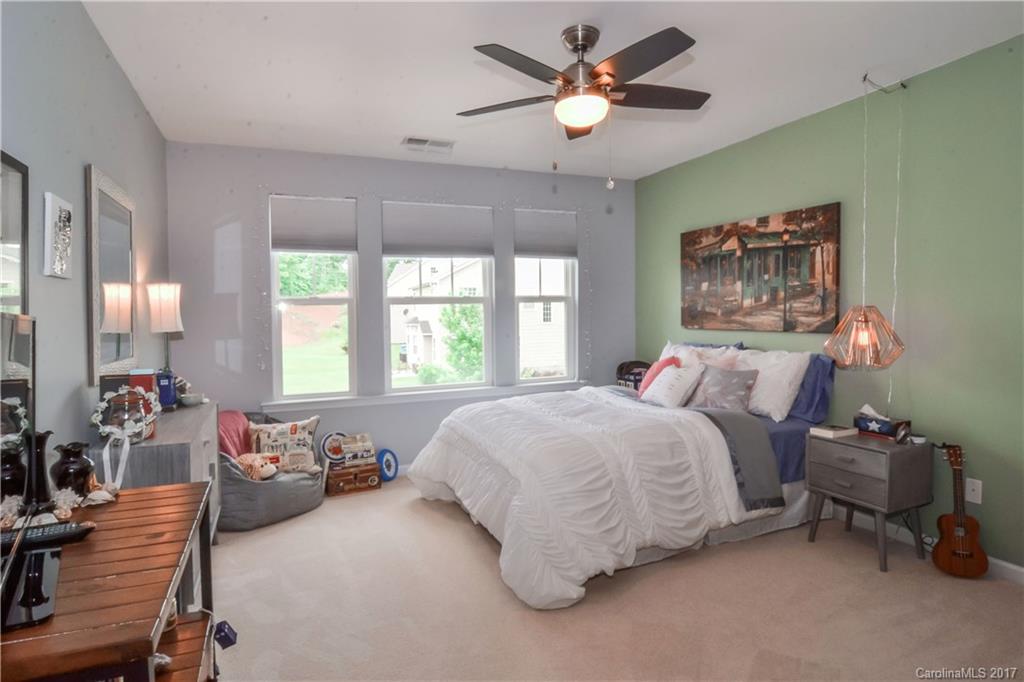 Stowe Pointe - Residential