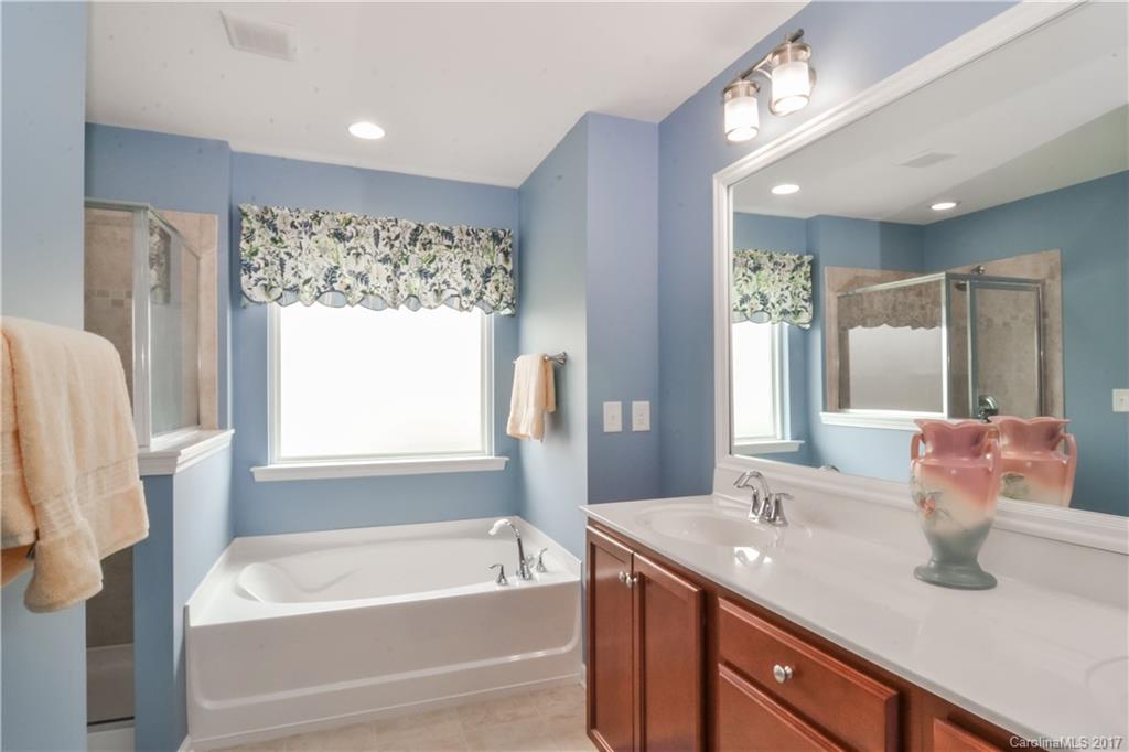 Stowe Pointe - Residential