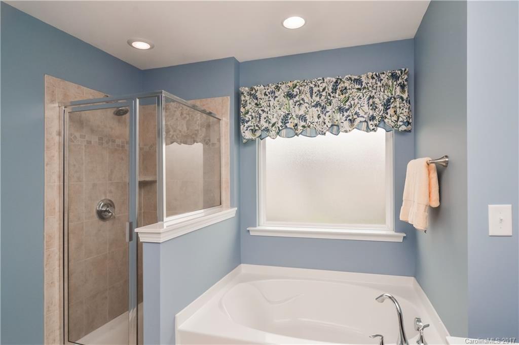 Stowe Pointe - Residential