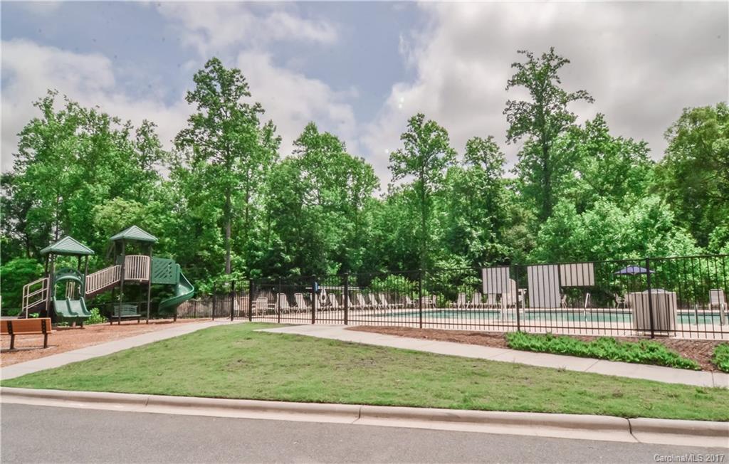 Stowe Pointe - Residential