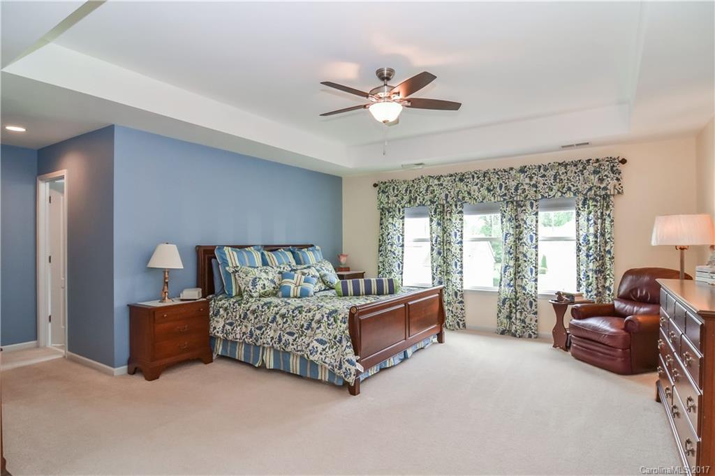 Stowe Pointe - Residential