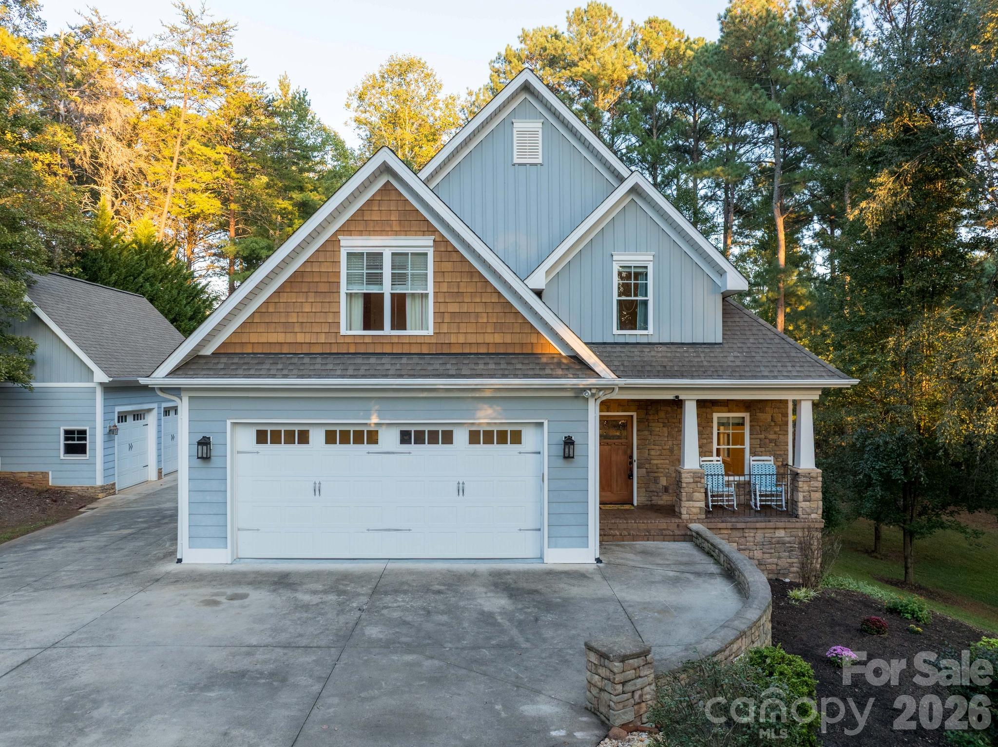 5596 Bridgewater Drive