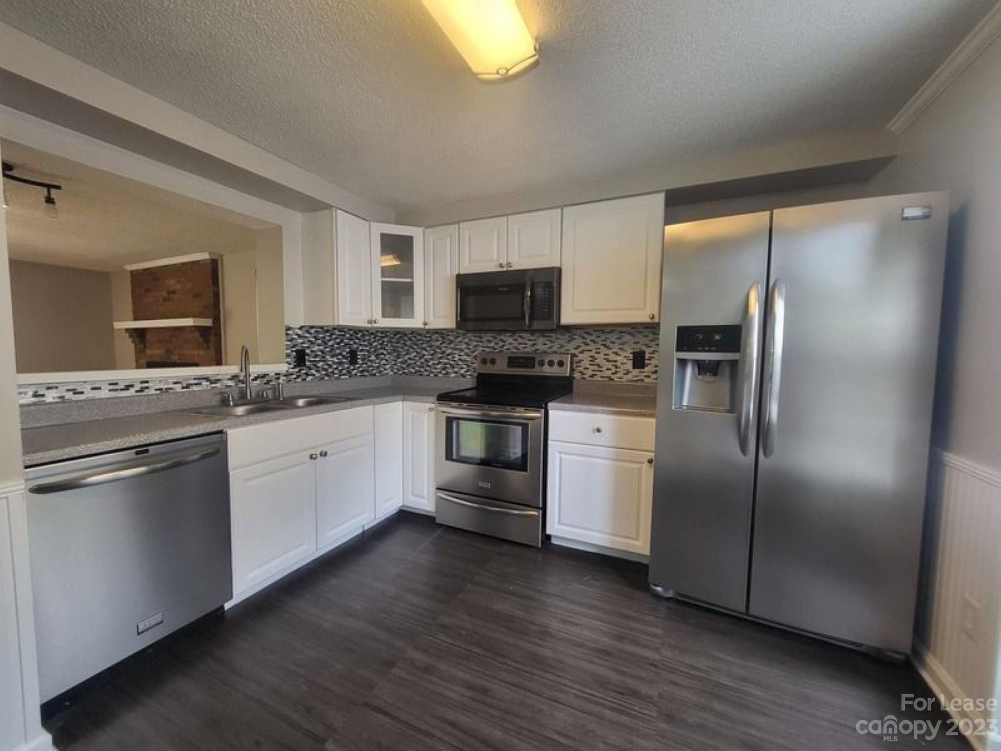 Pheasant Knoll - Residential Lease