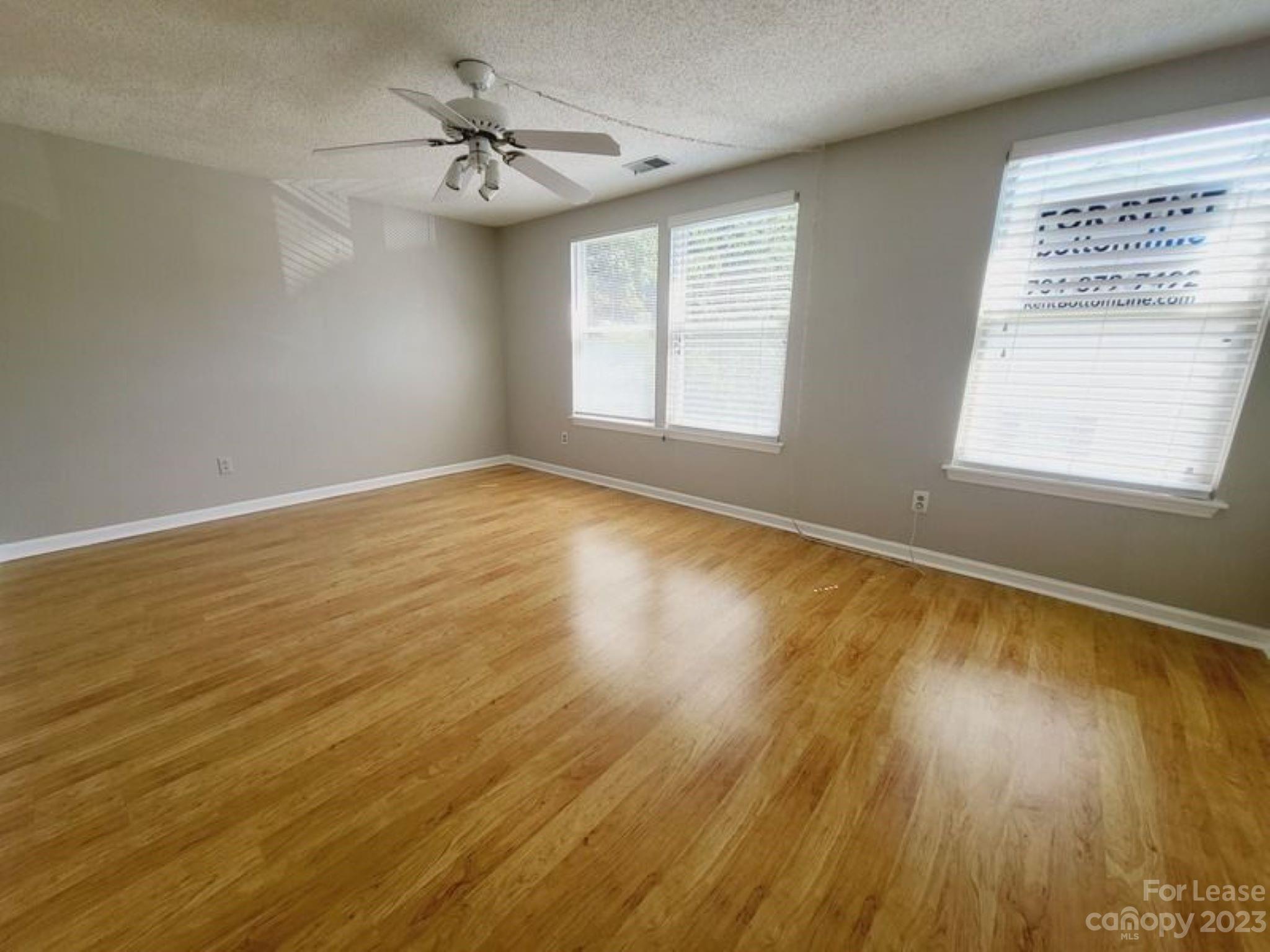 Pheasant Knoll - Residential Lease