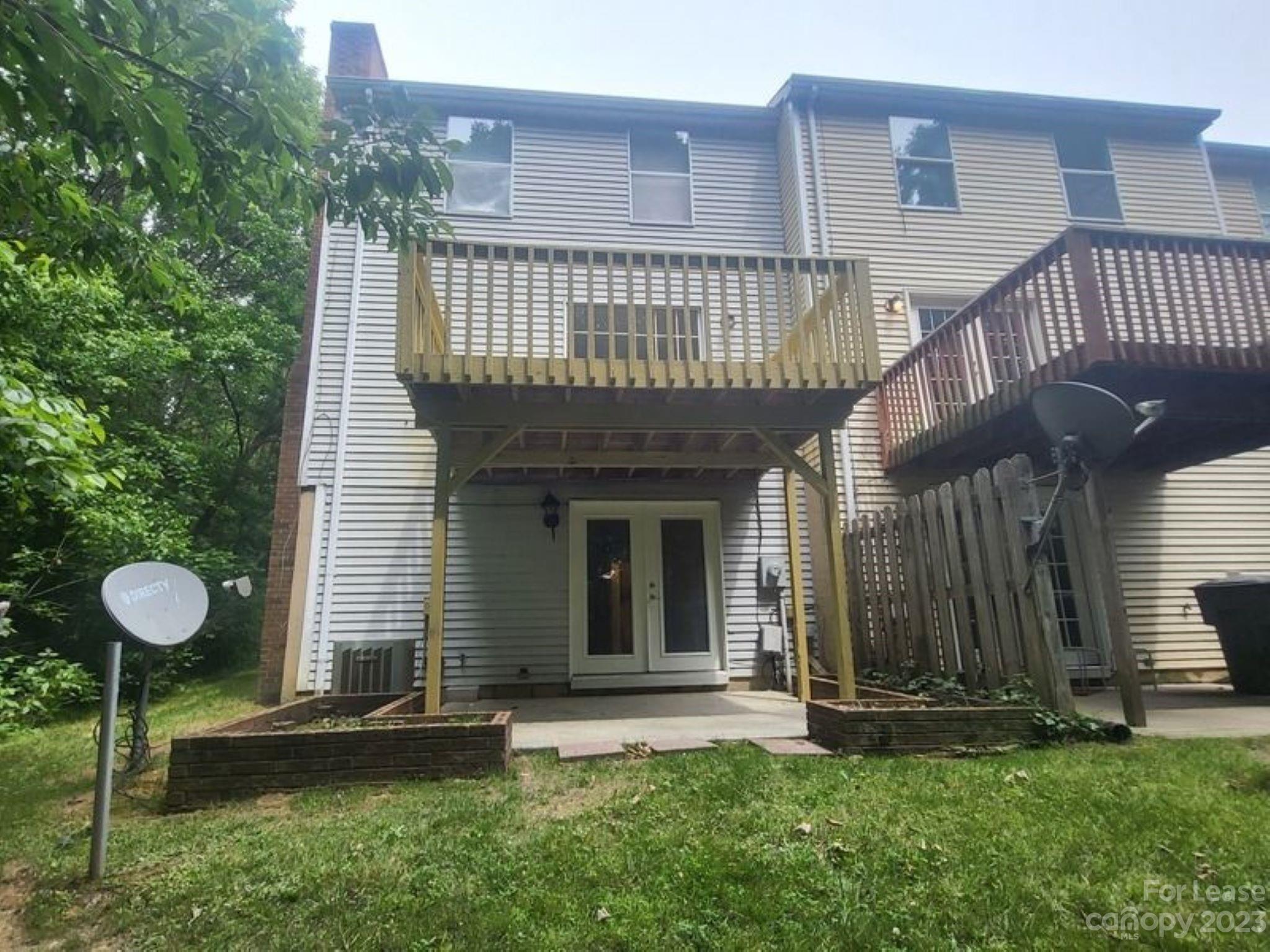 Pheasant Knoll - Residential Lease