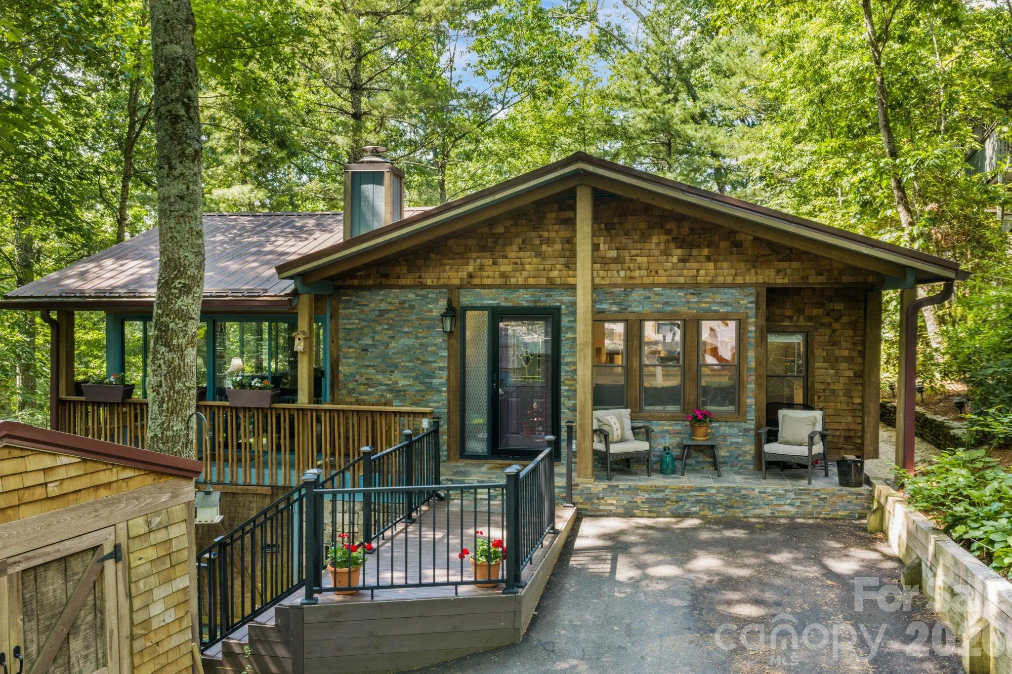 180 Longview Road, Newland, NC, 28657