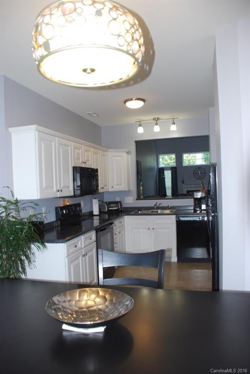 Autumn Cove at Lake Wylie - Residential Lease