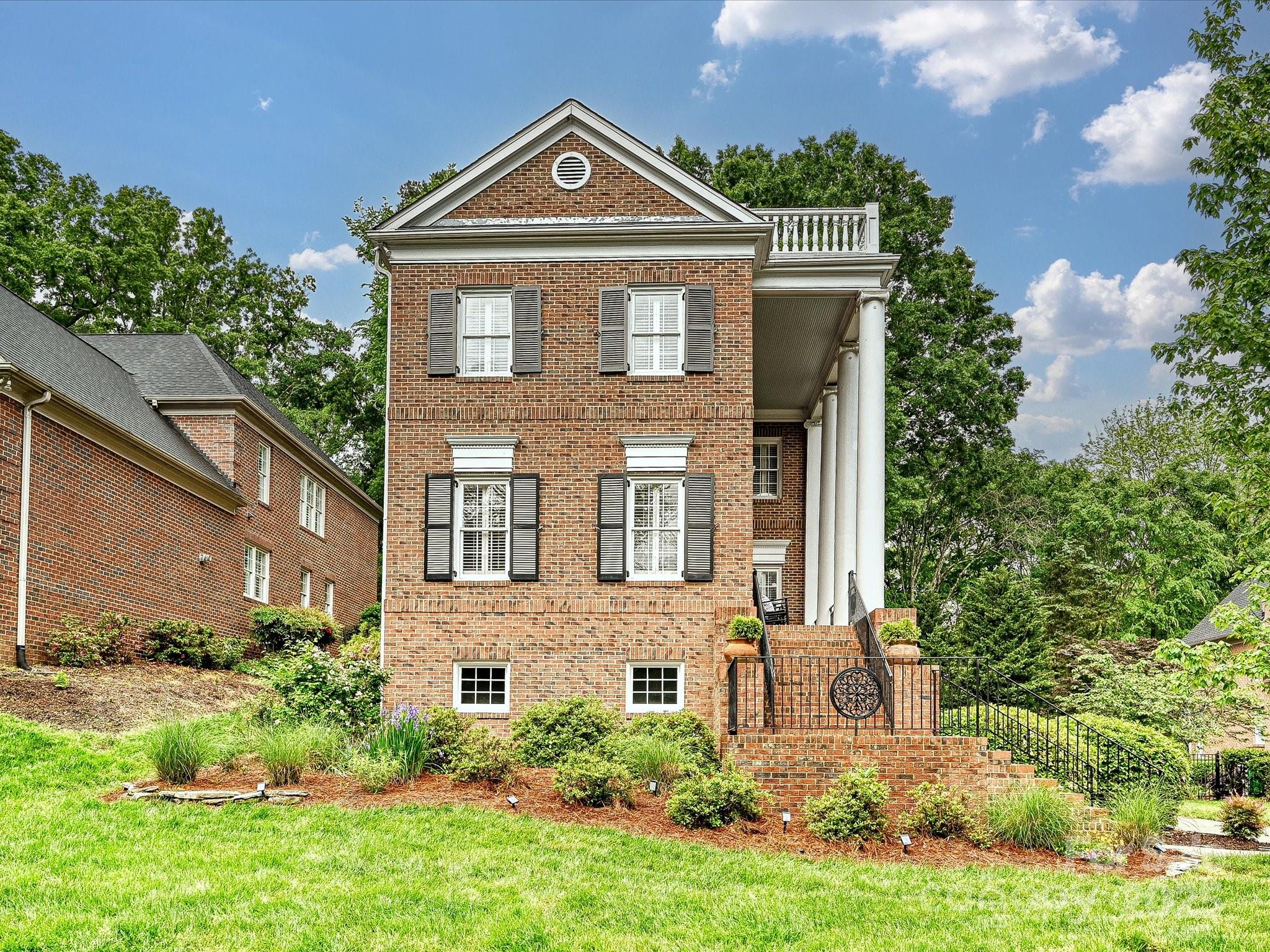 8623 Tullamore Park Circle