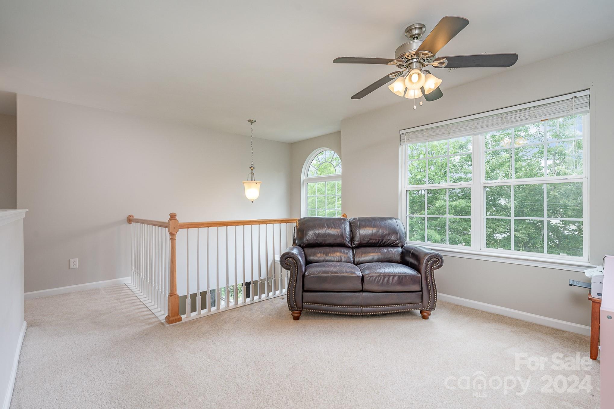 Sandy Pointe - Residential