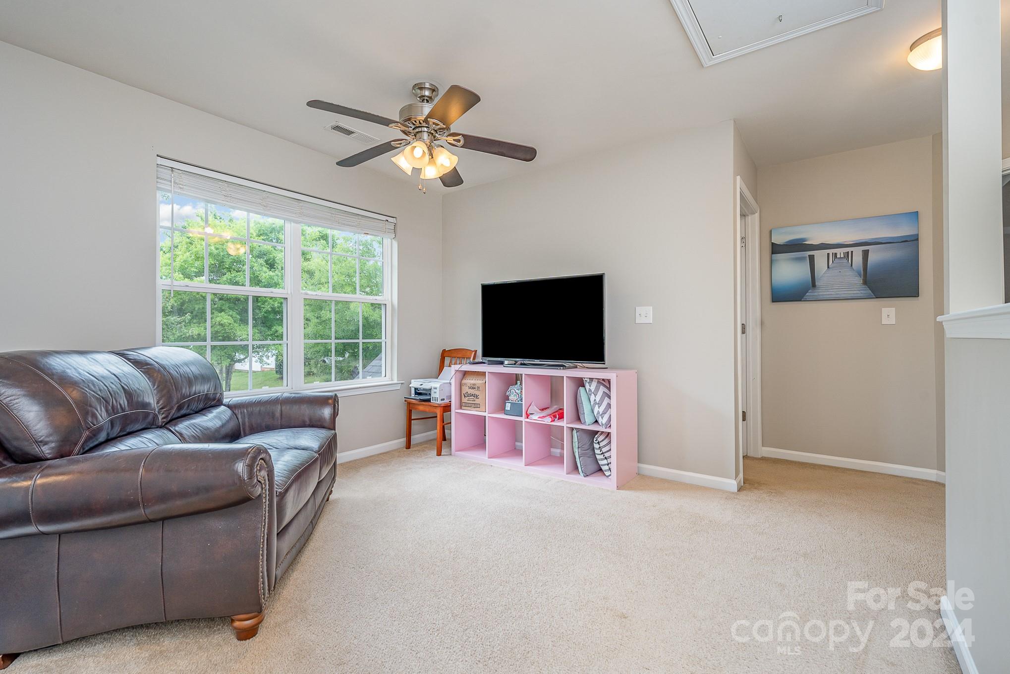 Sandy Pointe - Residential