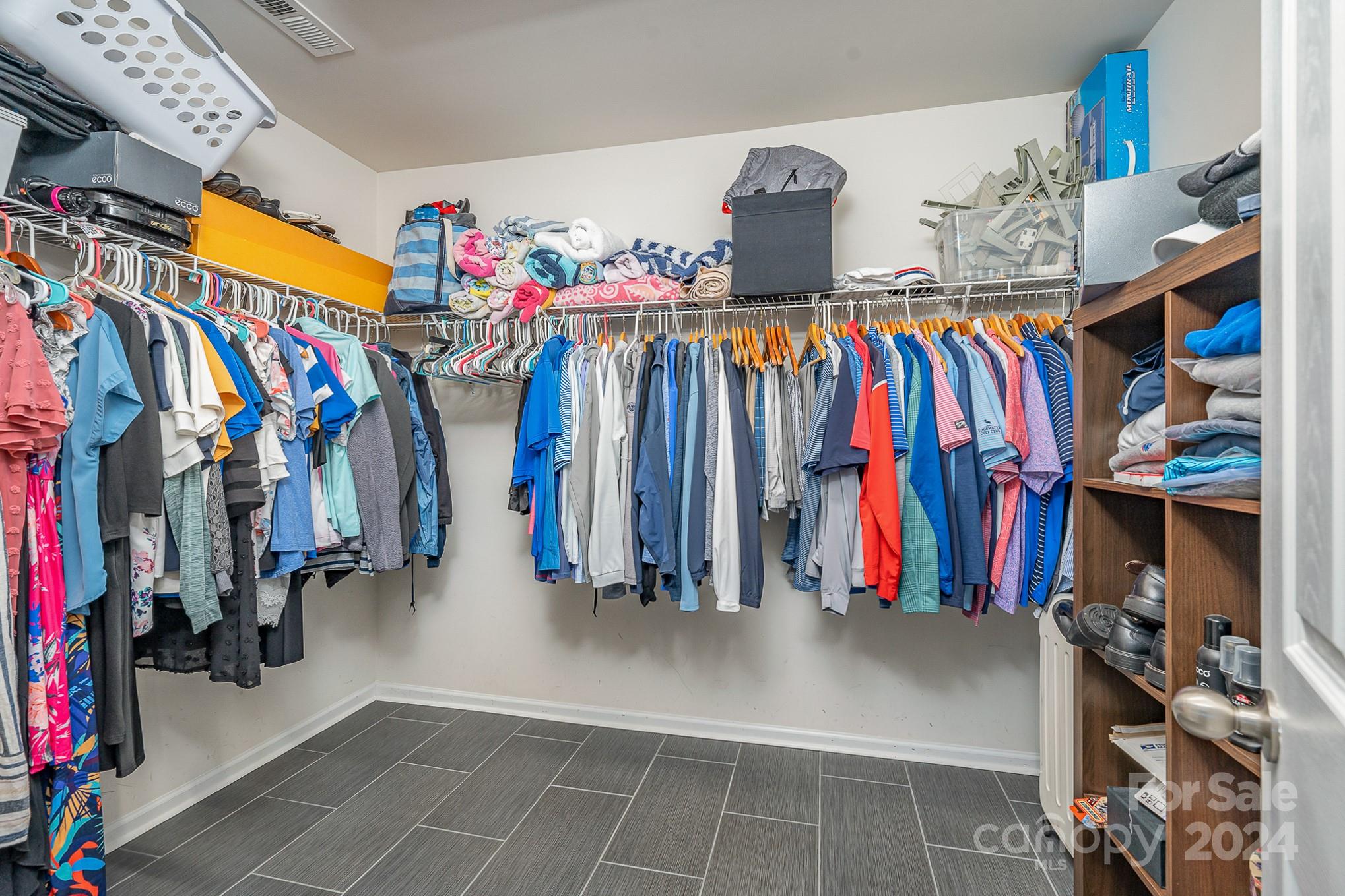 Sandy Pointe - Residential