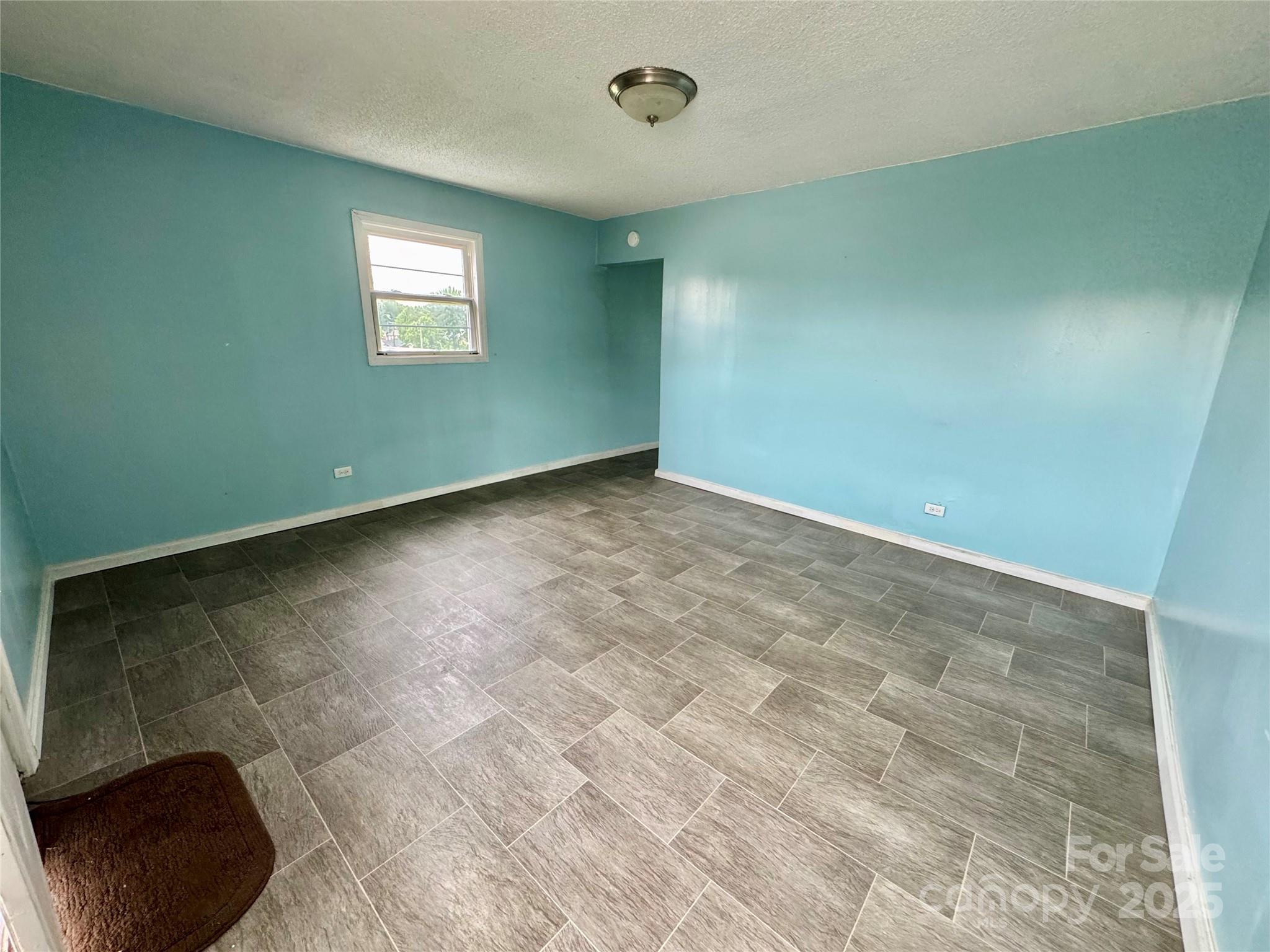 163-165 Kerr Street NW