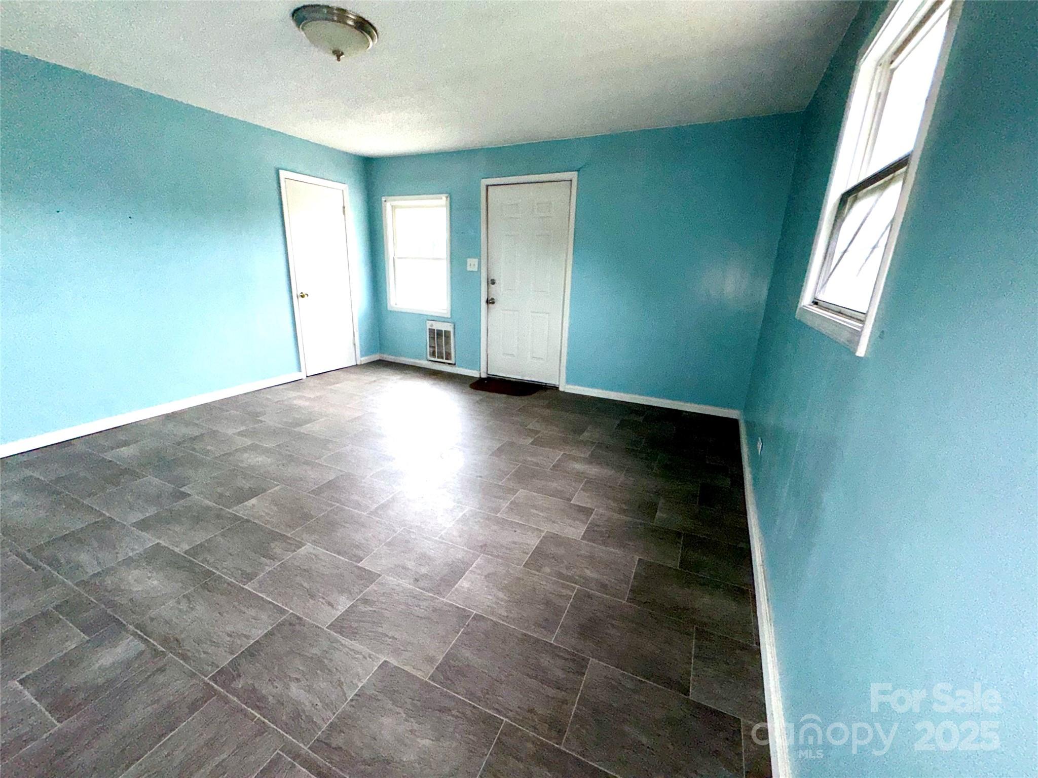 163-165 Kerr Street NW