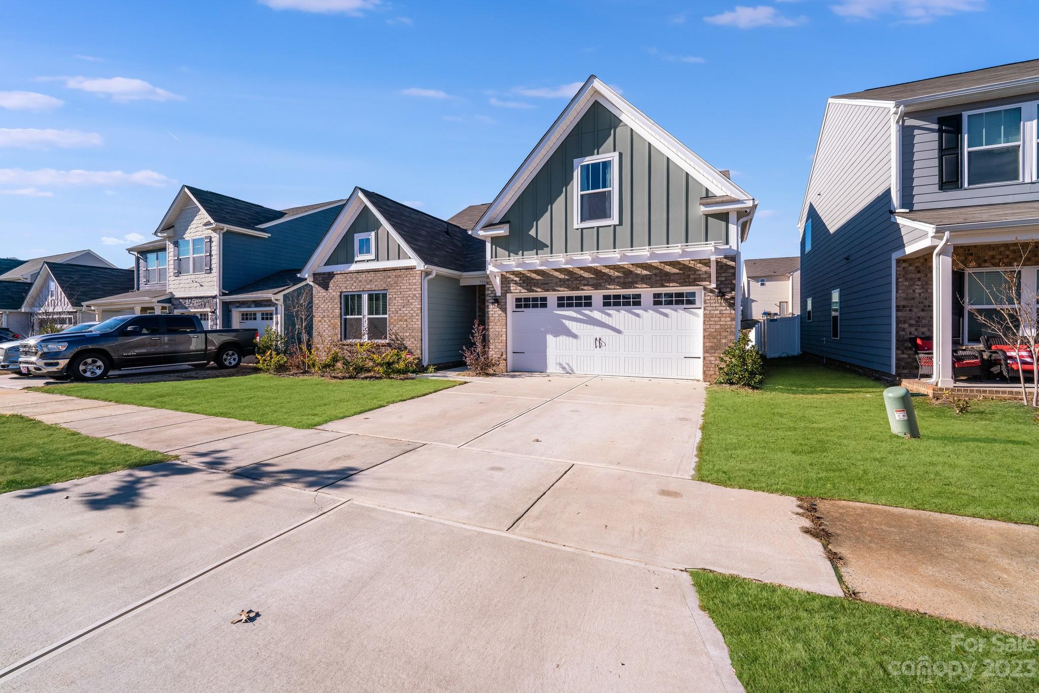 Alexander Commons - Residential