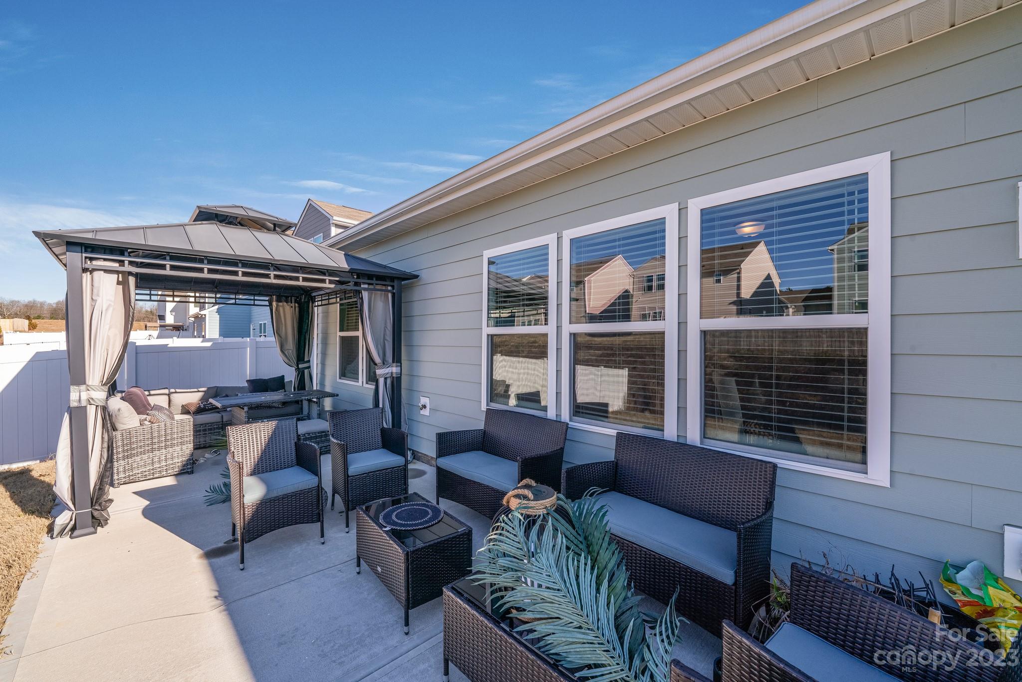 Alexander Commons - Residential