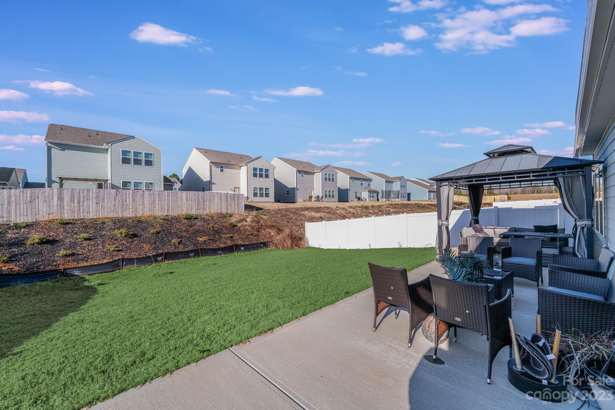 Alexander Commons - Residential