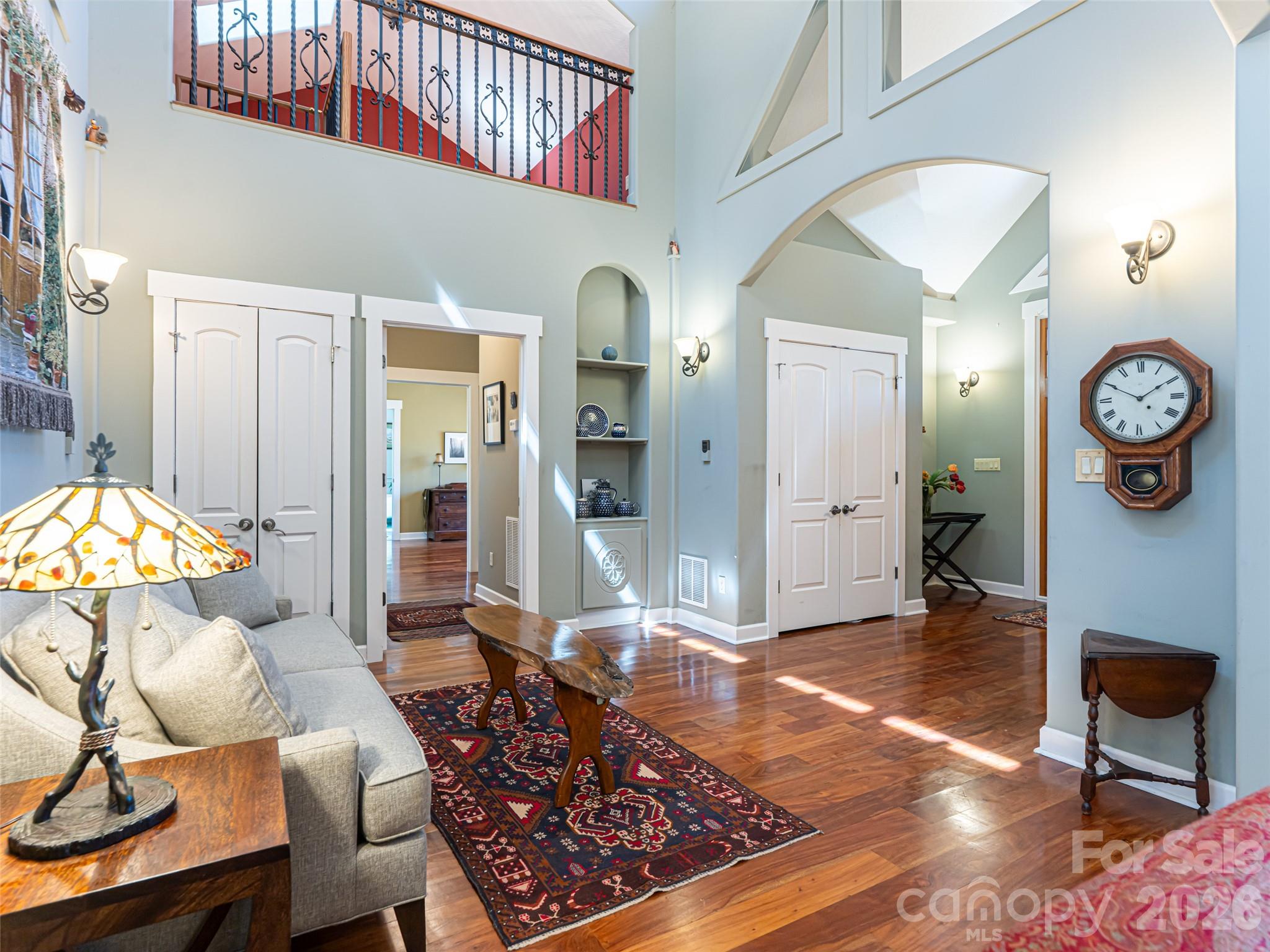 Oak Hollow - Residential