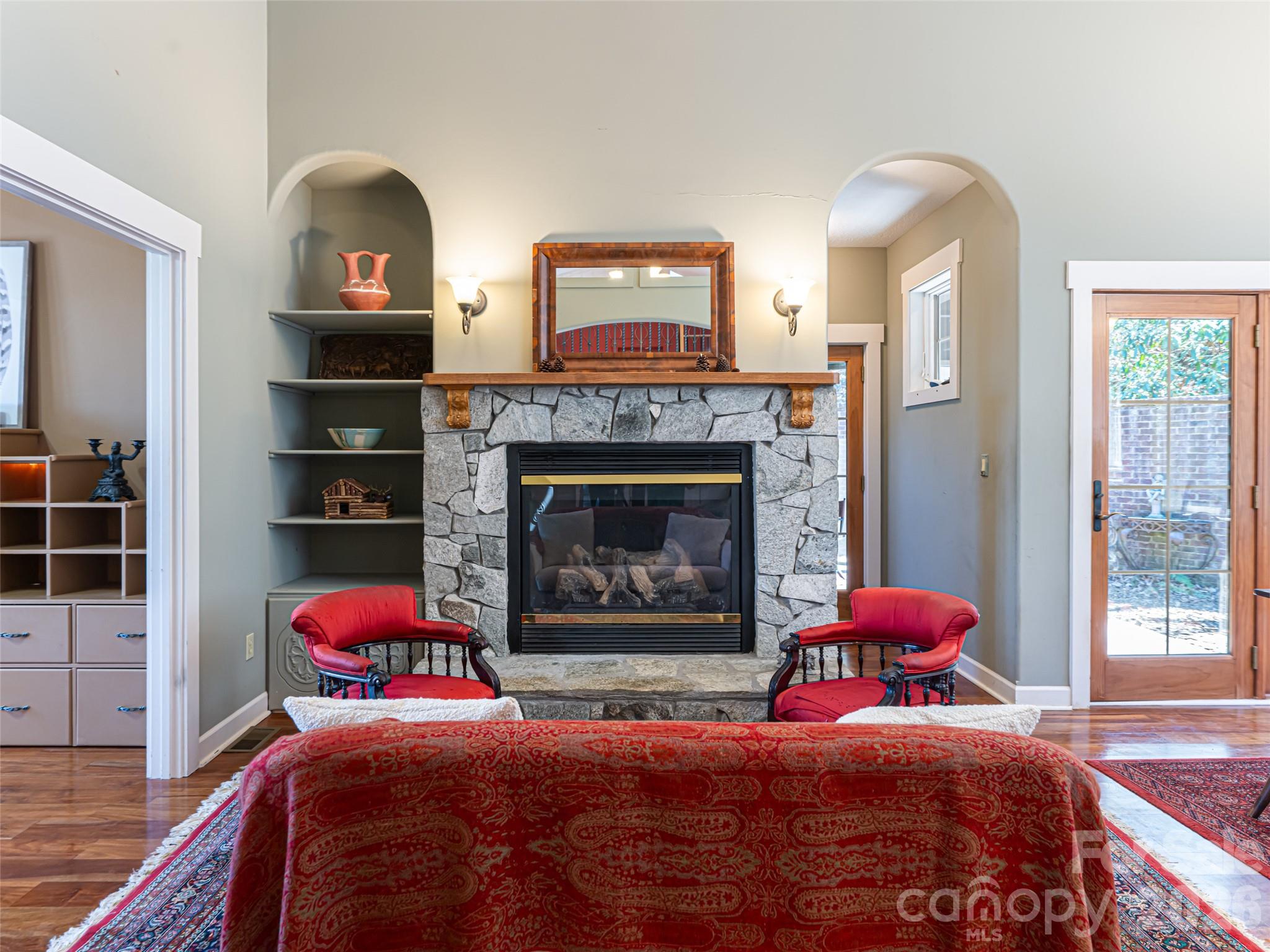 Oak Hollow - Residential