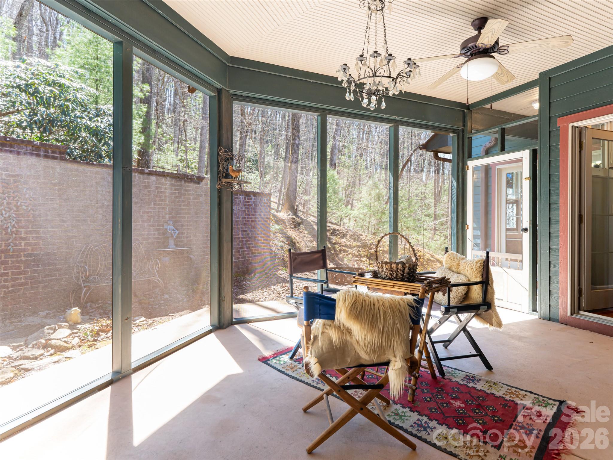 Oak Hollow - Residential