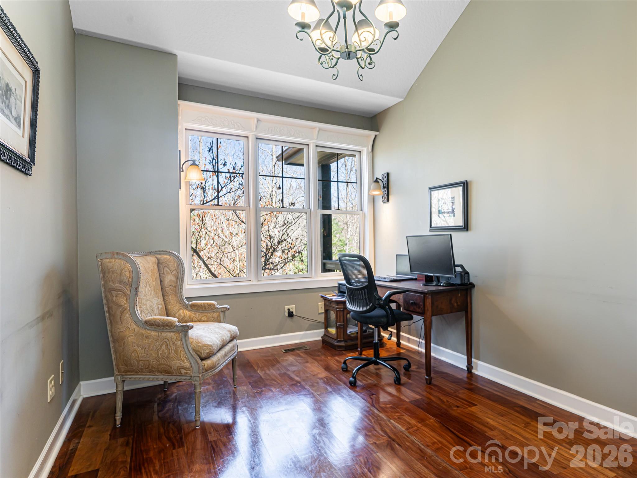 Oak Hollow - Residential