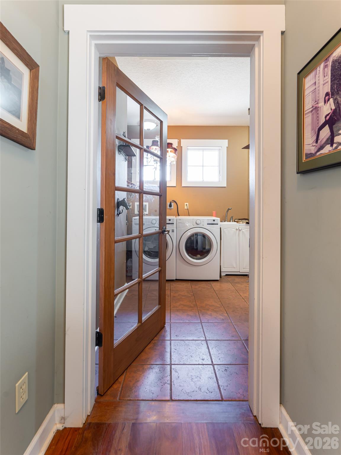 Oak Hollow - Residential