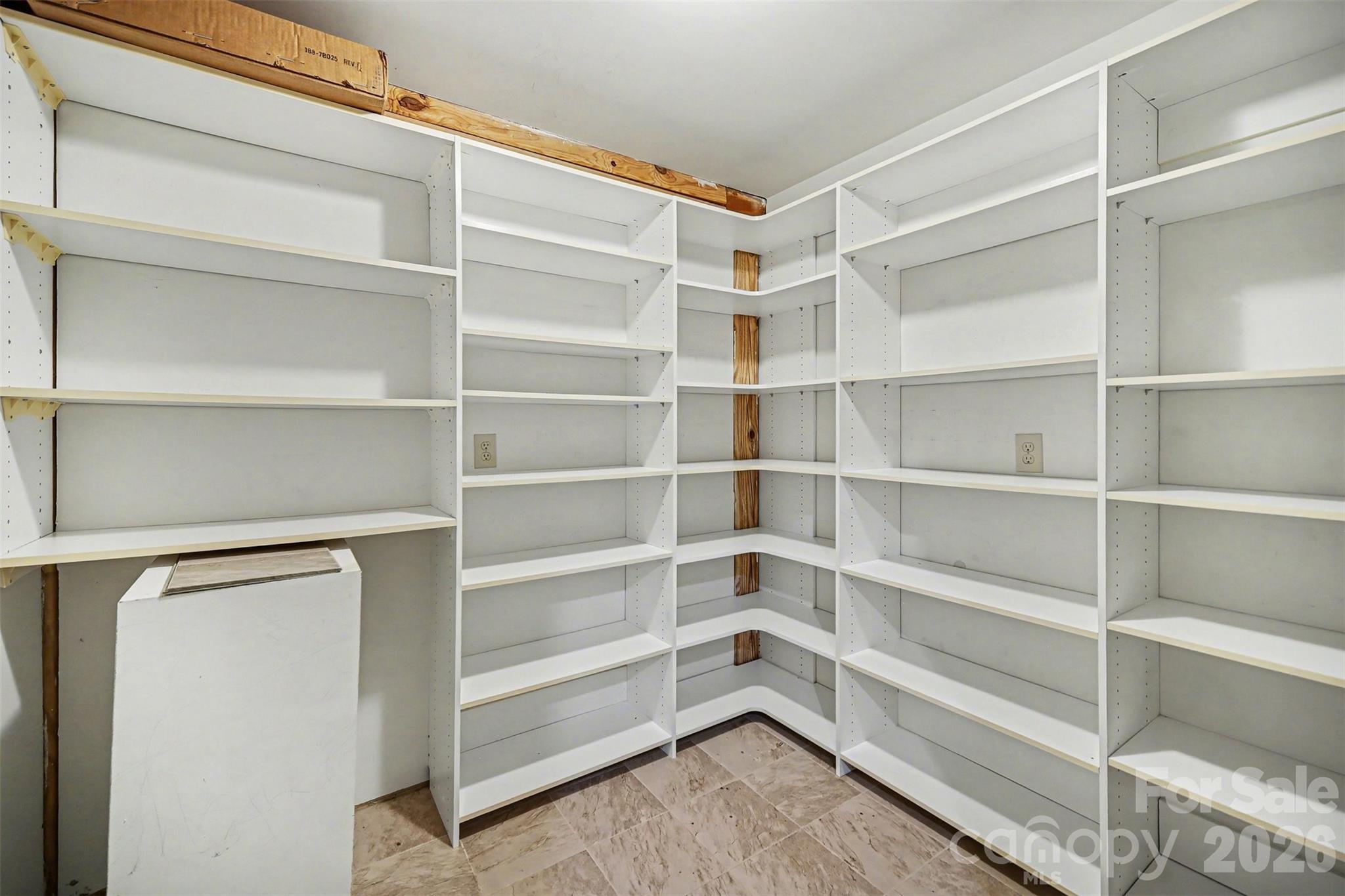 SHADY OAKS - Residential